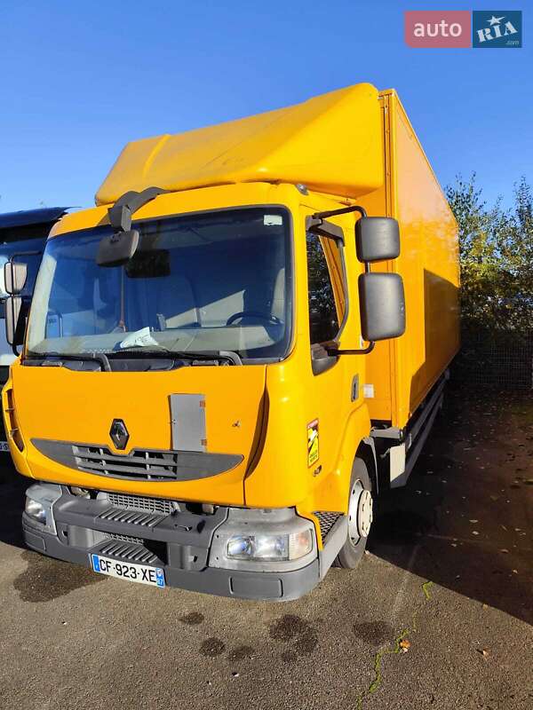 Renault Midlum 2012