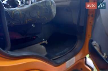 Грузовой фургон Renault Midlum 2004 в 