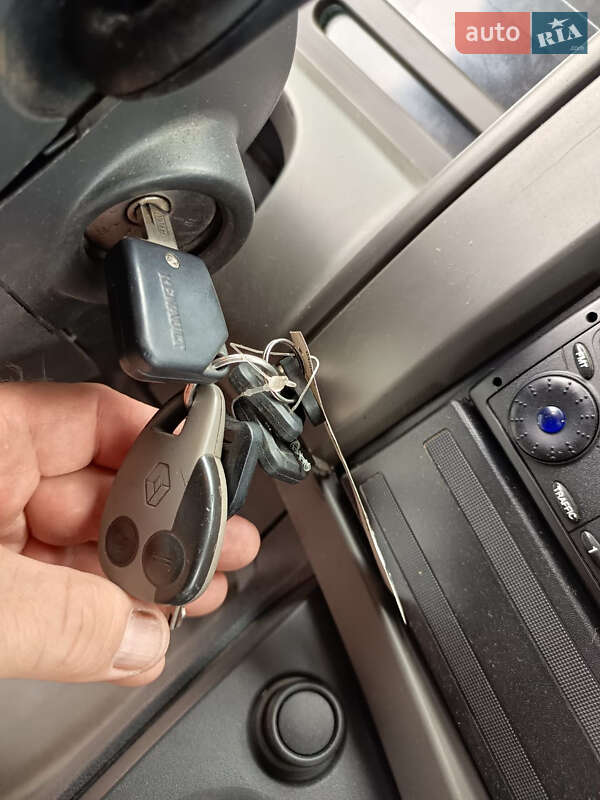 Автовышка Renault Midlum 2008 в Житомире фото 4 Автовышка Renault Midlum 2008 в Житомире