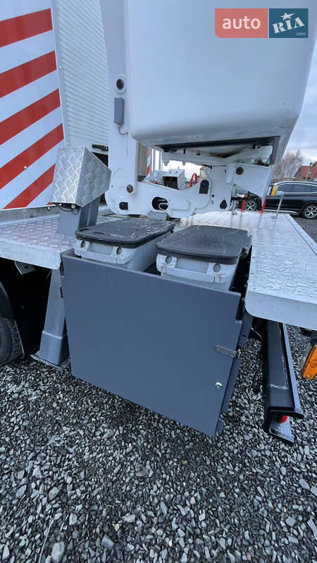 Автовышка Renault Midlum 2010 в Луцке