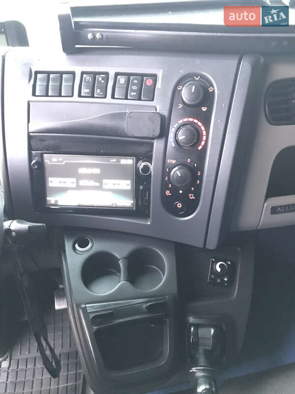 Автовоз Renault Midlum 2011 в Івано-Франківську