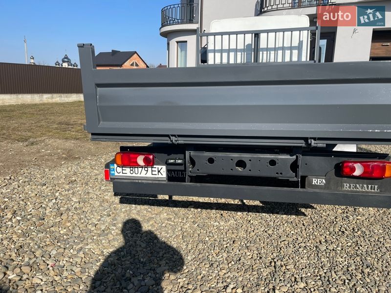 Самосвал Renault Midlum 2001 в Черновцах