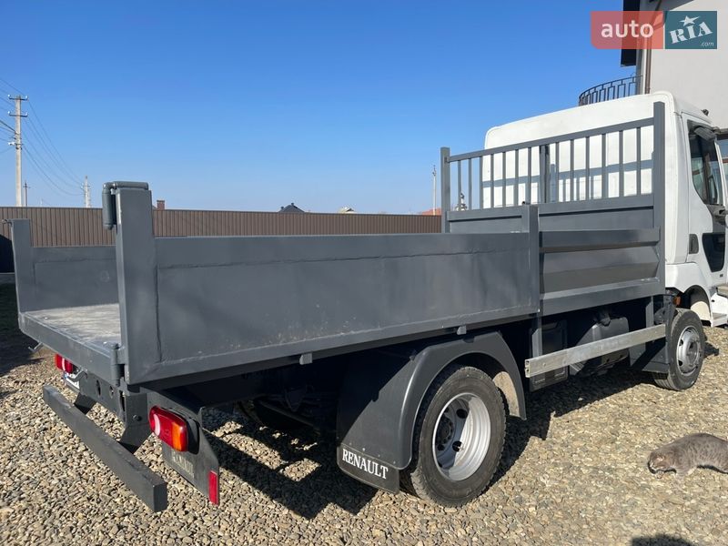 Самосвал Renault Midlum 2001 в Черновцах