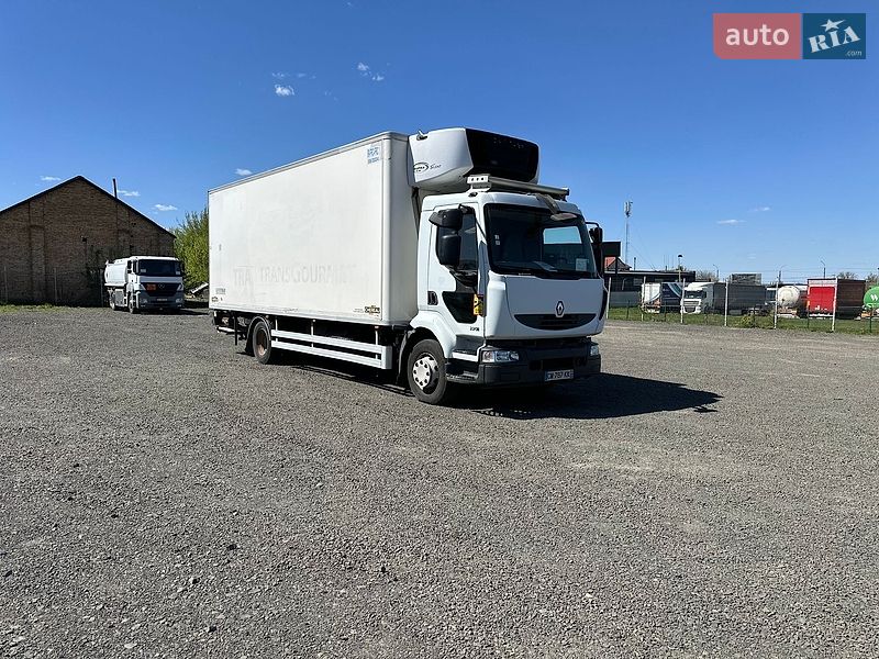 Renault Midlum 2012