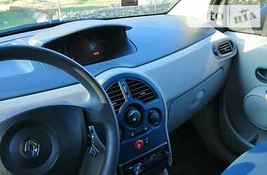 Хэтчбек Renault Modus 2004 в Вижнице