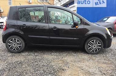 Хэтчбек Renault Modus 2006 в 