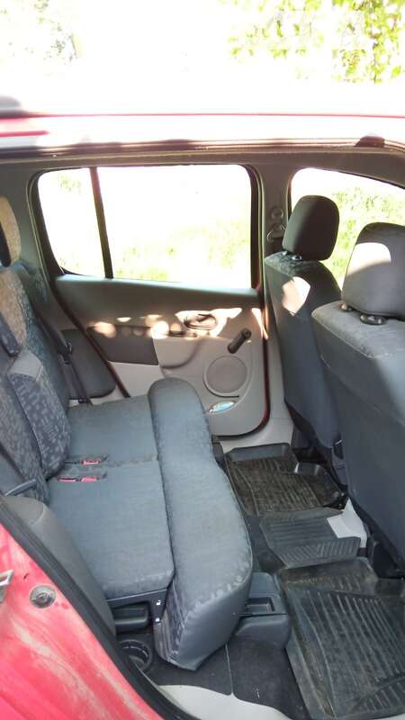 Хэтчбек Renault Modus 2005 в Люботине