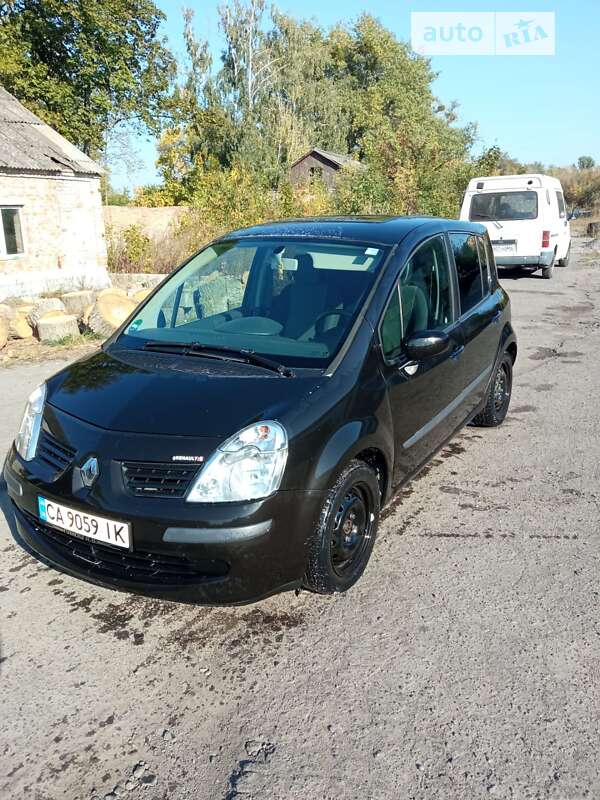 Хэтчбек Renault Modus 2006 в Звенигородке