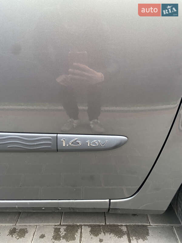Хэтчбек Renault Modus 2005 в Березане
