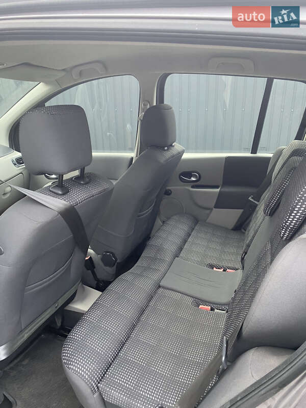 Хэтчбек Renault Modus 2005 в Березане