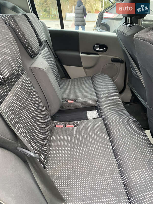 Хэтчбек Renault Modus 2005 в Березане