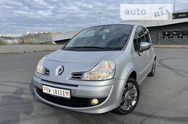 Хэтчбек Renault Modus 2011 в Львове