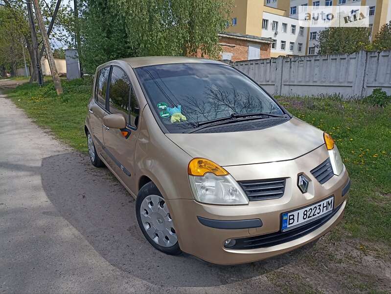 Хэтчбек Renault Modus 2005 в Лубнах