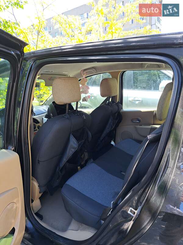 Хэтчбек Renault Modus 2004 в Львове