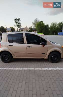 Хэтчбек Renault Modus 2004 в 