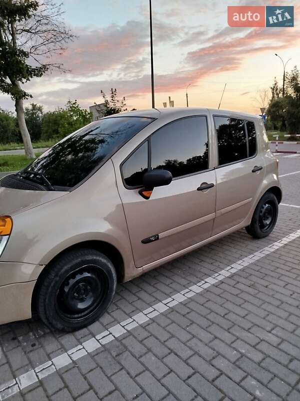 Хэтчбек Renault Modus 2004 в Коломые