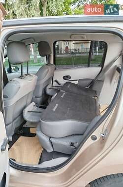 Хэтчбек Renault Modus 2004 в 