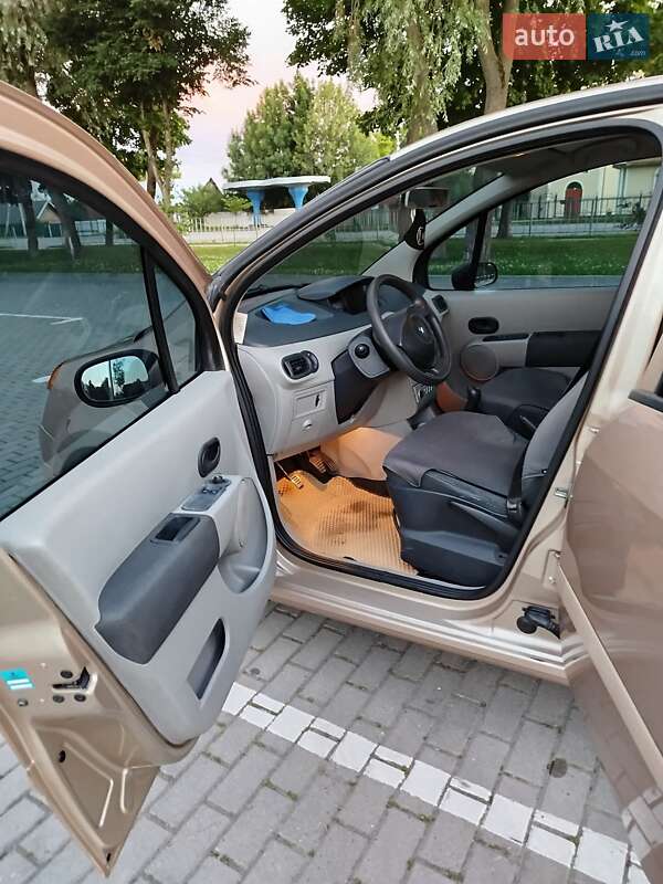 Хэтчбек Renault Modus 2004 в Коломые