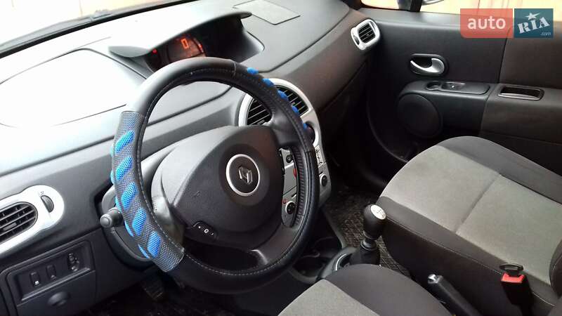 Хетчбек Renault Modus 2009 в Чернігові