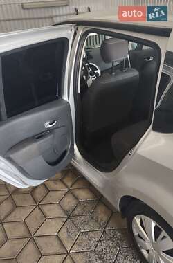 Хэтчбек Renault Modus 2010 в 