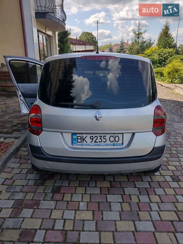 Хэтчбек Renault Modus 2009 в Дубно