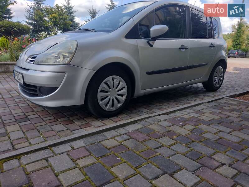 Хэтчбек Renault Modus 2009 в Дубно