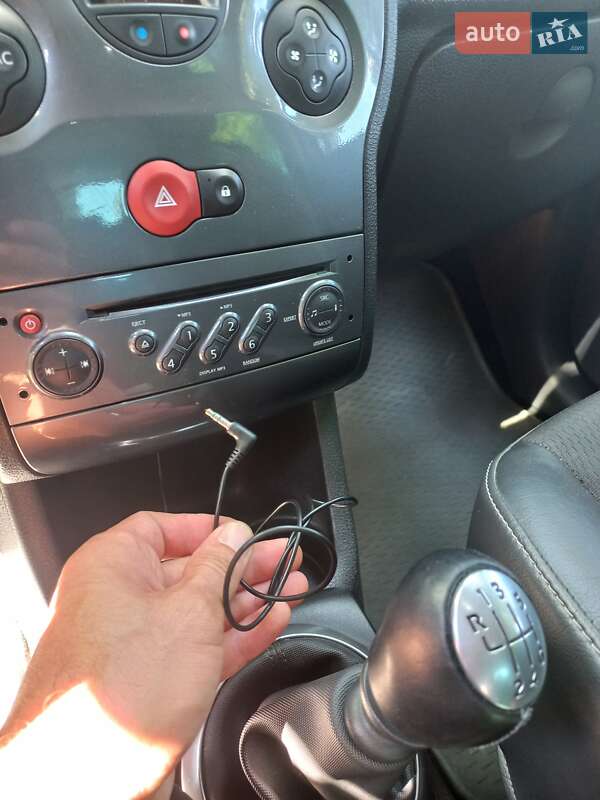 Хэтчбек Renault Modus 2010 в Львове