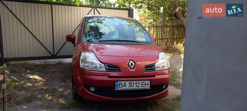 Хэтчбек Renault Modus 2009 в 