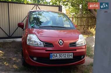 Хэтчбек Renault Modus 2009 в 