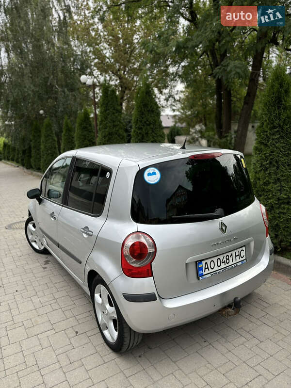 Хэтчбек Renault Modus 2007 в Солотвине