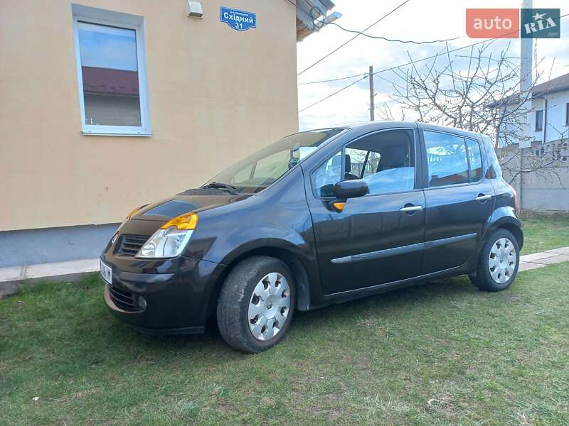 Хэтчбек Renault Modus 2004 в Виннице