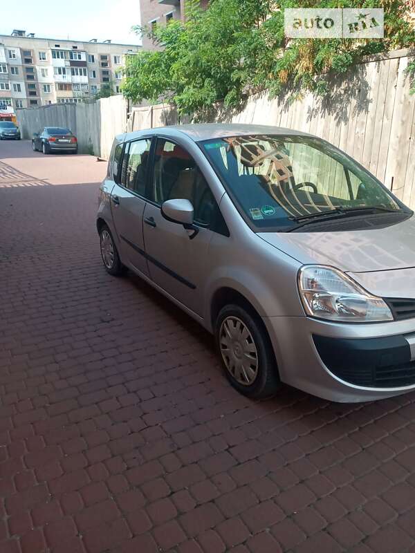 Хэтчбек Renault Modus 2007 в Ивано-Франковске