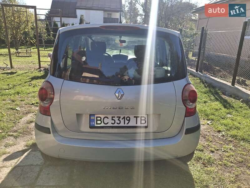 Хэтчбек Renault Modus 2005 в Львове