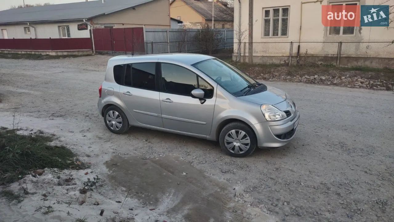2010 Renault Modus - мініатюра 8