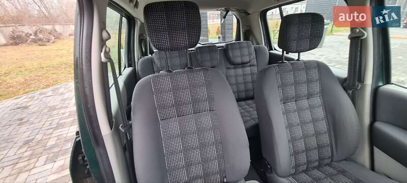 Хетчбек Renault Modus 2006 в Кореці
