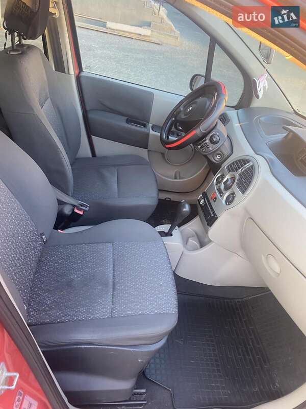 Хэтчбек Renault Modus 2006 в Львове