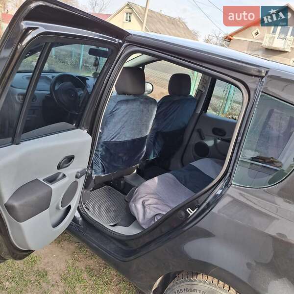 Хэтчбек Renault Modus 2008 в Надворной