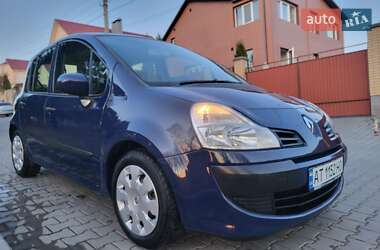 Хэтчбек Renault Modus 2009 в 