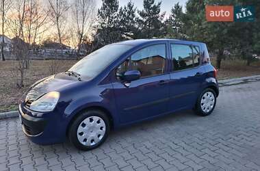 Хэтчбек Renault Modus 2009 в 