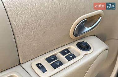 Хэтчбек Renault Modus 2005 в 