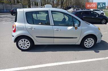 Хэтчбек Renault Modus 2006 в 