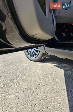 Хэтчбек Renault Modus 2004 в 