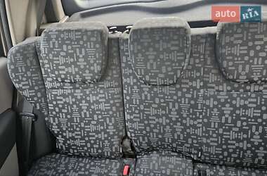 Хэтчбек Renault Modus 2004 в 