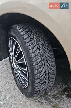 Хэтчбек Renault Modus 2004 в 