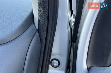 Хетчбек Renault Modus 2009 в 