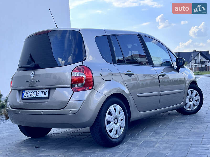 Хэтчбек Renault Modus 2008 в Луцке