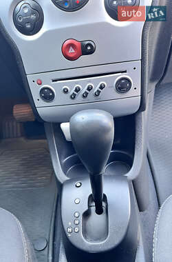 Хэтчбек Renault Modus 2008 в 