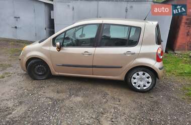 Хэтчбек Renault Modus 2004 в 