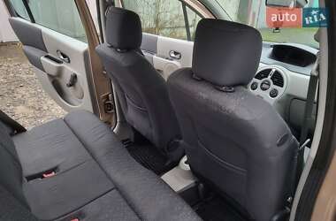 Хэтчбек Renault Modus 2004 в 