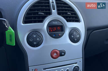 Хэтчбек Renault Modus 2009 в 